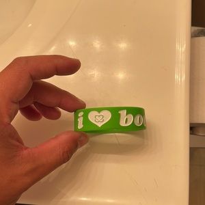 I love boobies bracelet